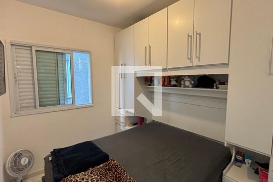 Quarto de apartamento à venda com 2 quartos, 50m² em Parque das Nações, Santo André
