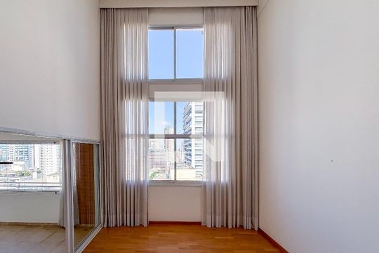 Apartamento à venda com 3 quartos, 157m² em Cerqueira César, São Paulo