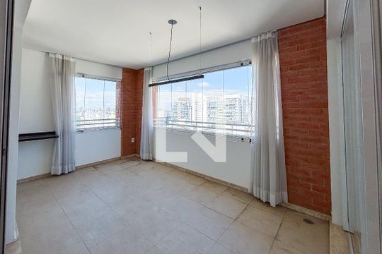 Apartamento à venda com 3 quartos, 157m² em Cerqueira César, São Paulo