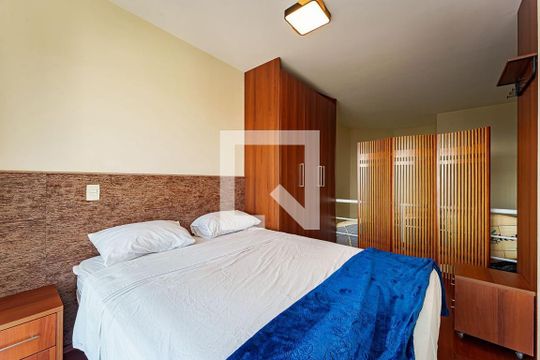 Quarto de apartamento à venda com 1 quarto, 70m² em Sumarezinho, São Paulo