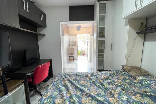 Quarto 1 de casa à venda com 3 quartos, 93m² em Jardim Rizzo, São Paulo