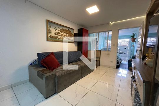 Sala de casa à venda com 3 quartos, 93m² em Jardim Rizzo, São Paulo