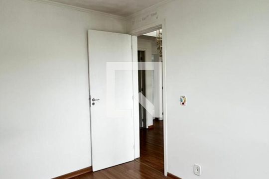 Quarto 2 de apartamento para alugar com 3 quartos, 90m² em Marechal Rondon, Canoas