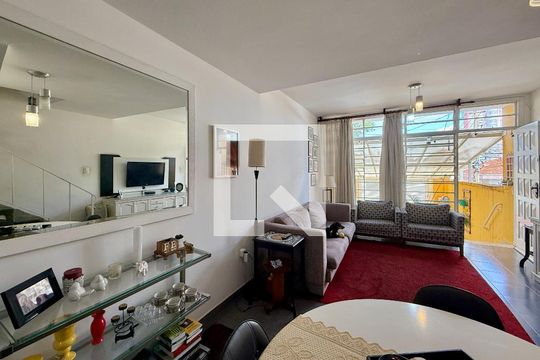 Sala de casa à venda com 3 quartos, 90m² em Jardim Aeroporto, São Paulo