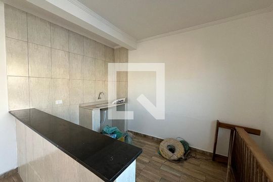 Cozinha de casa para alugar com 1 quarto, 30m² em Conjunto Promorar Estrada da Parada, São Paulo