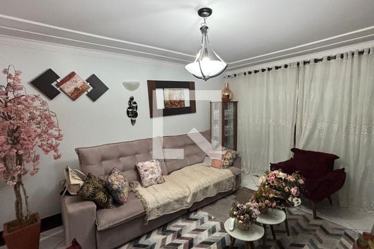 Sala de casa à venda com 3 quartos, 175m² em Vila Helena, Santo André