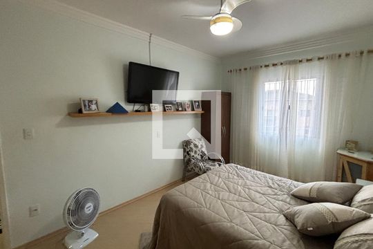 Quarto 1 de casa à venda com 3 quartos, 175m² em Vila Helena, Santo André