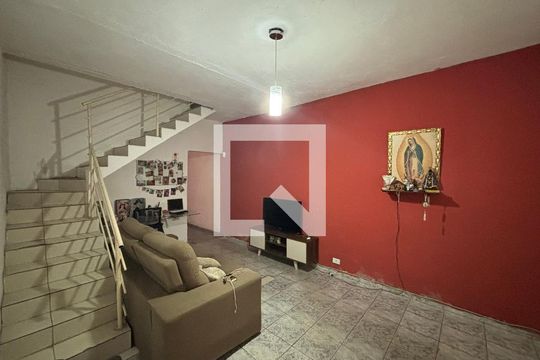 Casa para alugar com 4 quartos, 125m² em Lajeado, Ferraz de Vasconcelos