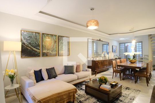 Casa à venda com 3 quartos, 250m² em Tatuapé, São Paulo