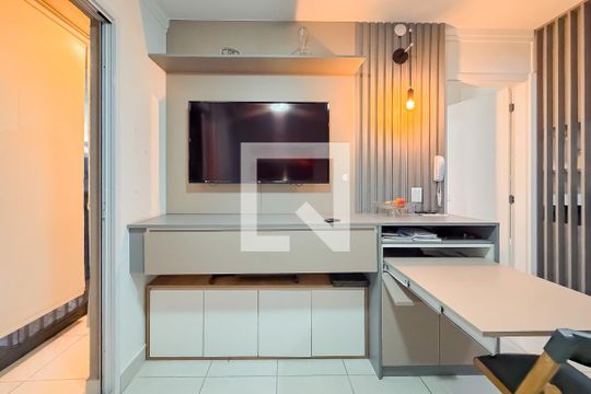 Sala de apartamento à venda com 1 quarto, 32m² em Jardim da Gloria, São Paulo