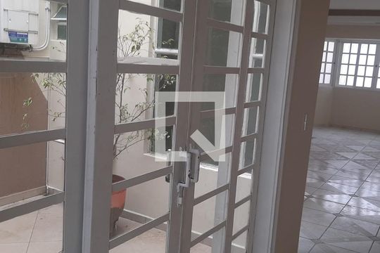 Sala de casa à venda com 4 quartos, 240m² em Nova Petrópolis, São Bernardo do Campo