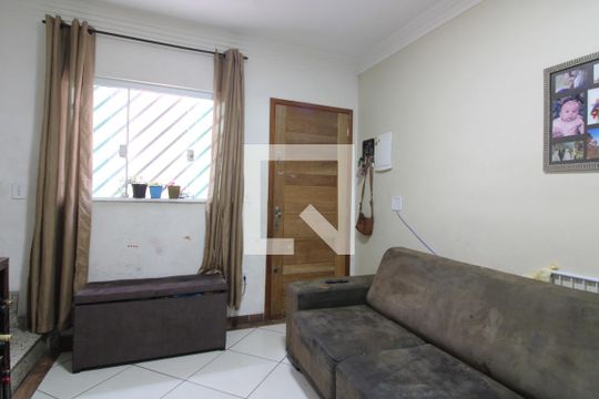 Sala de casa de condomínio à venda com 2 quartos, 64m² em Vila Ré, São Paulo