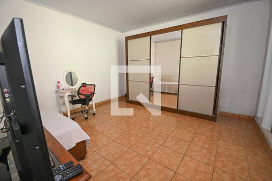 Casa para alugar com 4 quartos, 300m² em Tropical, Contagem
