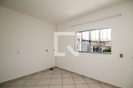 Sala de casa para alugar com 3 quartos, 160m² em Jardim Sabiá, Cotia