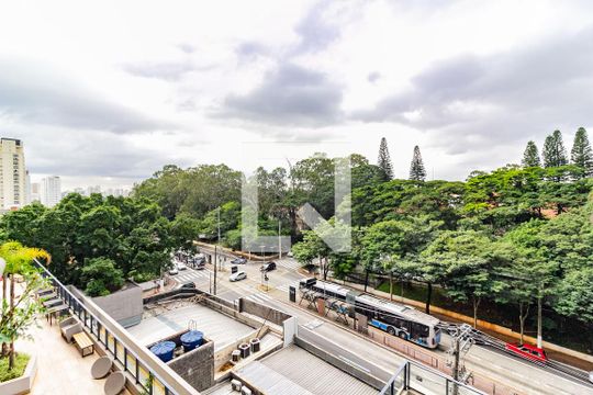 Varanda vista de apartamento à venda com 1 quarto, 36m² em Santo Amaro, São Paulo