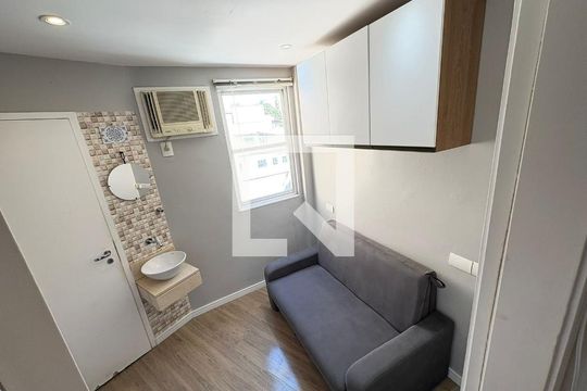 Quarto de apartamento à venda com 2 quartos, 130m² em Joá, Rio de Janeiro