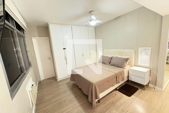 Quarto de apartamento à venda com 2 quartos, 130m² em Joá, Rio de Janeiro
