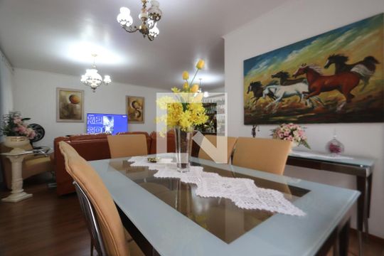 Sala de Jantar de casa à venda com 4 quartos, 250m² em Jardim Avelino, São Paulo