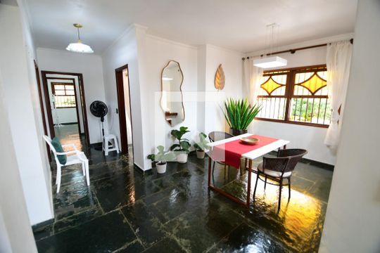 Sala de casa para alugar com 5 quartos, 290m² em Chácara Primavera, Campinas