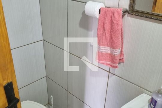 Casa à venda com 2 quartos, 60m² em Rio Branco, Canoas