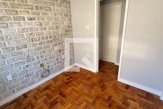 Quarto de apartamento à venda com 3 quartos, 60m² em Irajá, Rio de Janeiro