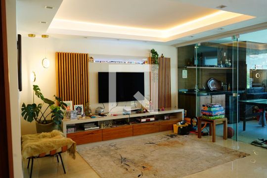 Casa à venda com 3 quartos, 226m² em Vila Santa Isabel, São Paulo