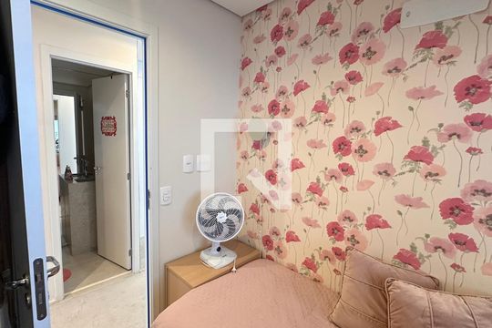 Quarto de apartamento à venda com 3 quartos, 81m² em Santo Amaro, São Paulo