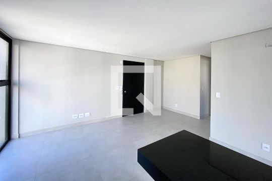 Apartamento à venda com 2 quartos, 61m² em Santo Antônio, Belo Horizonte