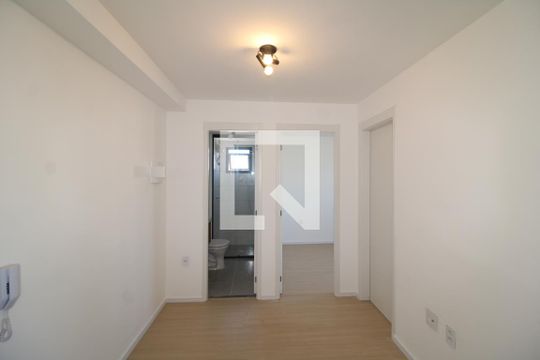 Sala / Cozinha de apartamento para alugar com 2 quartos, 39m² em Vila Santa Maria, São Paulo