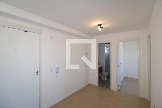 Sala / Cozinha de apartamento para alugar com 2 quartos, 39m² em Vila Santa Maria, São Paulo