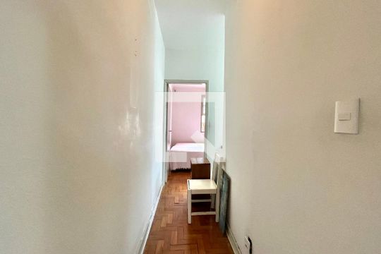 Corredor de casa à venda com 2 quartos, 143m² em Mirandópolis, São Paulo