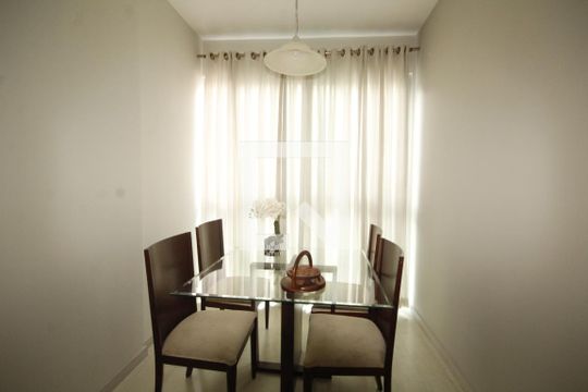 Sala de apartamento à venda com 2 quartos, 75m² em Buritis, Belo Horizonte