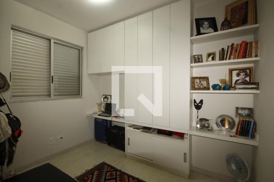 Quarto de apartamento à venda com 2 quartos, 75m² em Buritis, Belo Horizonte