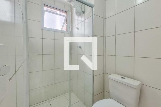 Banheiro de apartamento à venda com 1 quarto, 28m² em Vila Butantã, São Paulo