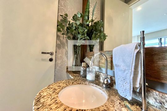 Lavabo de apartamento à venda com 3 quartos, 90m² em Jardim Jabaquara, São Paulo