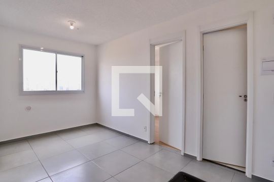 Sala de apartamento para alugar com 2 quartos, 34m² em Belenzinho, São Paulo