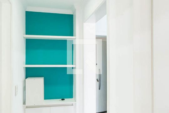 Corredor de apartamento à venda com 1 quarto, 62m² em Vila Isabel, Rio de Janeiro