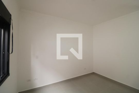 Suíte de casa à venda com 2 quartos, 80m² em Vila Darli, São Paulo