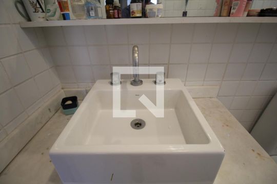 Banheiro da Suíte - Torneira de apartamento à venda com 3 quartos, 127m² em Vila Andrade, São Paulo