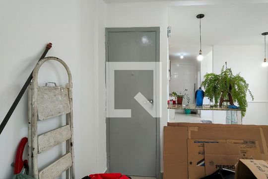 Entrada de apartamento à venda com 2 quartos, 60m² em Grajaú, Rio de Janeiro