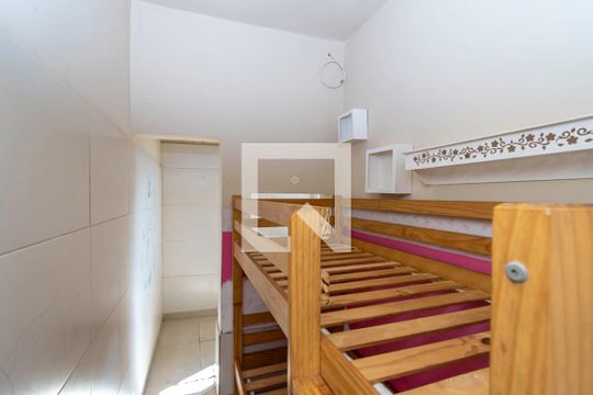 Quarto 2 de casa à venda com 2 quartos, 100m² em Brás de Pina, Rio de Janeiro