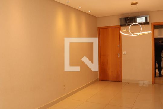 Apartamento para alugar com 3 quartos, 108m² em Jardim Goiás, Goiânia