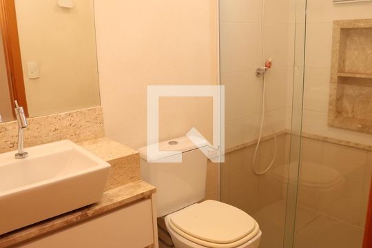 Banheiro da Suíte 1 de apartamento para alugar com 3 quartos, 108m² em Jardim Goiás, Goiânia