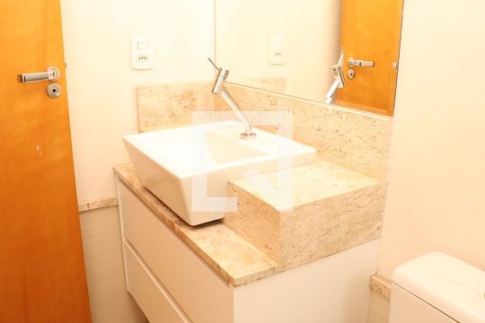 Banheiro da Suíte 1 de apartamento para alugar com 3 quartos, 108m² em Jardim Goiás, Goiânia