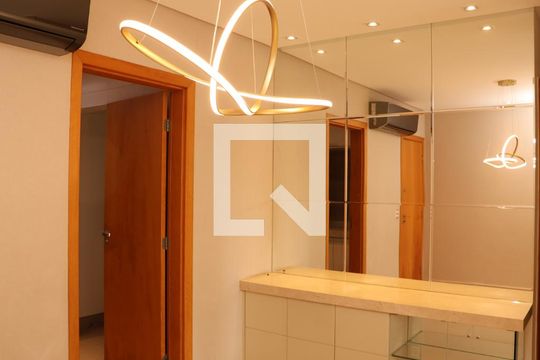 Sala de TV de apartamento para alugar com 3 quartos, 108m² em Jardim Goiás, Goiânia