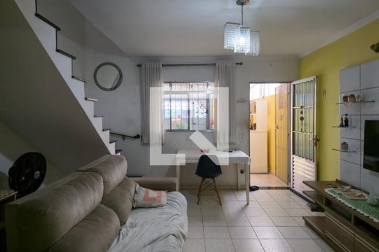 Sala  de casa para alugar com 2 quartos, 105m² em Jardim Bela Vista, Guarulhos
