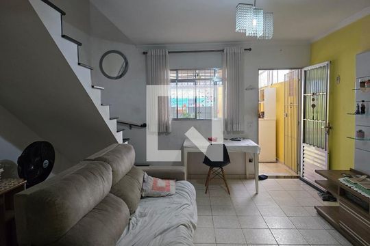 Sala  de casa para alugar com 2 quartos, 105m² em Jardim Bela Vista, Guarulhos