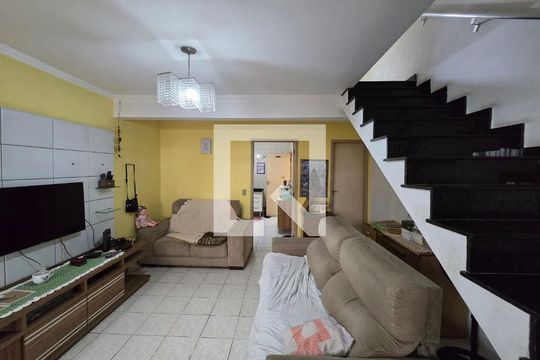 Sala  de casa para alugar com 2 quartos, 105m² em Jardim Bela Vista, Guarulhos
