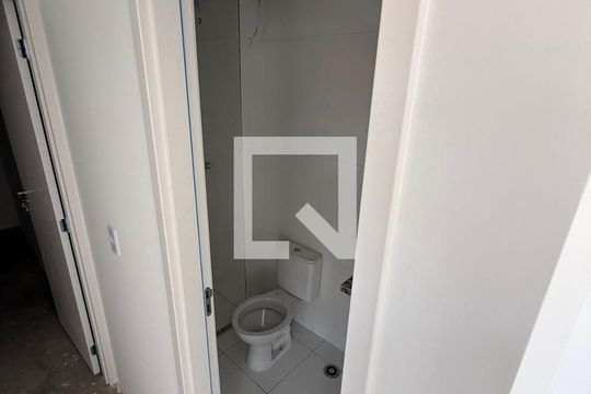 Banheiro de apartamento à venda com 2 quartos, 84m² em Tucuruvi, São Paulo