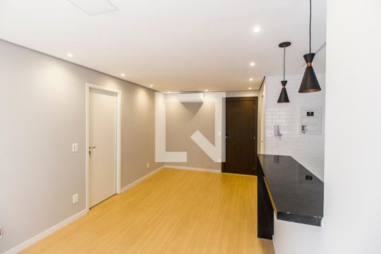 Sala  de apartamento para alugar com 1 quarto, 50m² em Alphaville Industrial, Barueri